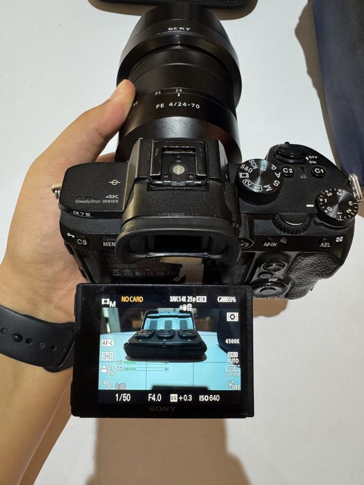 Sony A7 III komplekt ideal karobka dokument, mikrafon sovg'aga