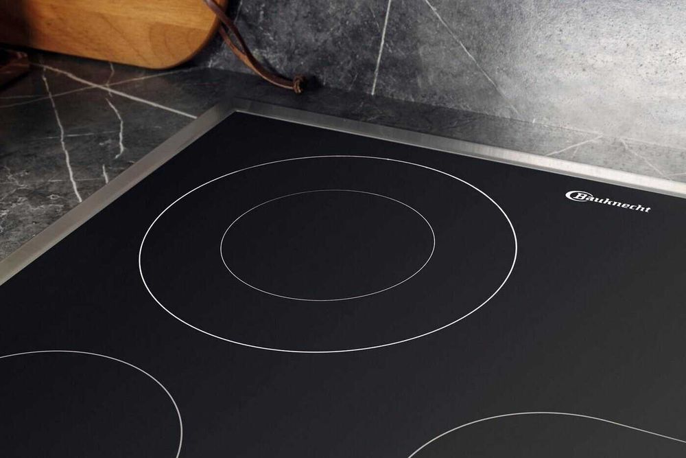 Стъклокерамичен плот BAUKNECH CTAR9642 IN 60см.