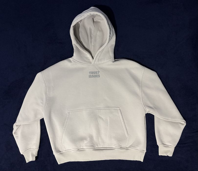 Alexander Spade:TRUST ISSUES / Hoodie - L