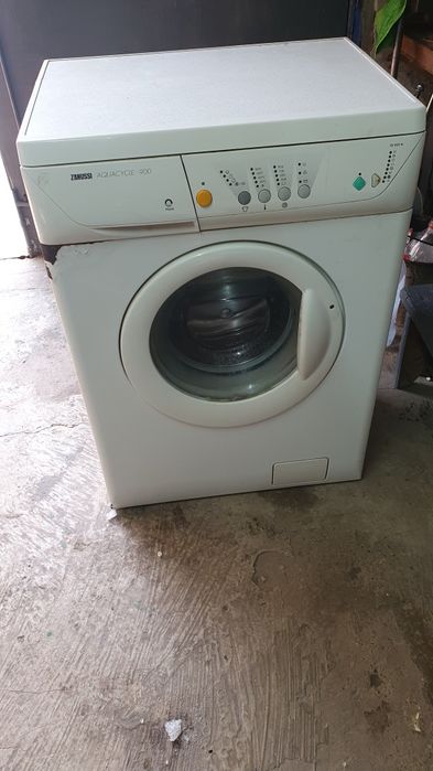 Продам стиральную машину