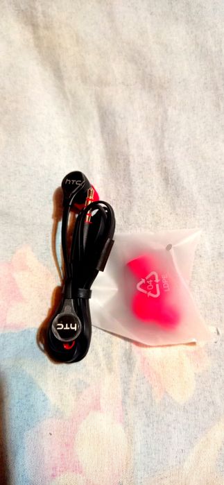 Наушники HTC Новые