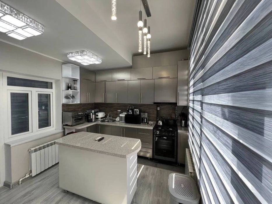 Сдается дом на 3,6 соток в Яккасарайском районе, ( н673 )