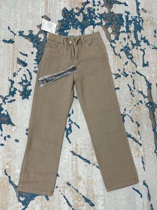 Джинсы коричневого цвета