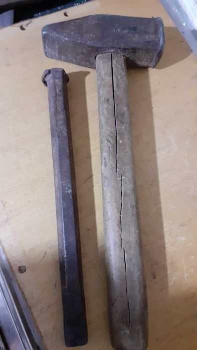 Инструменти - ключове, бургии, триони и длета