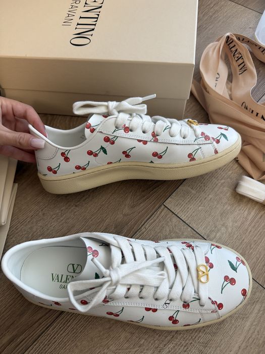 Маратонки Valentino Garavani 36.5