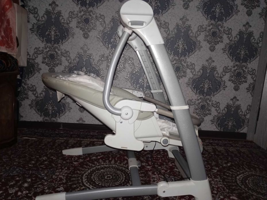 Болалар люлкаси ва овкат столи