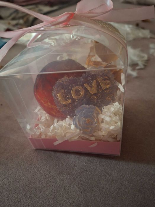 Подаръчни комплекти ръчно изработени сапуни