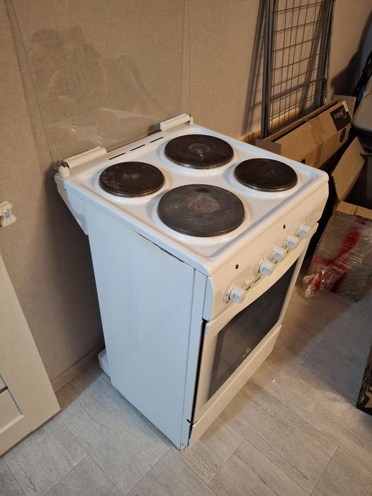 Электрическая плита