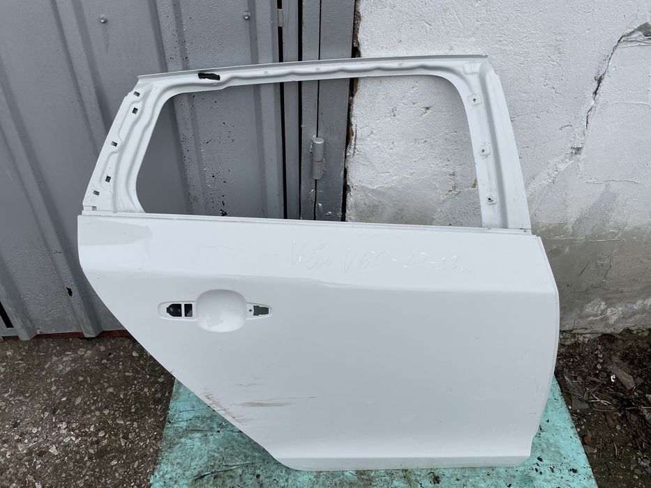 Задна дясна врата за Volvo V60 Волво В60  2013-2018г