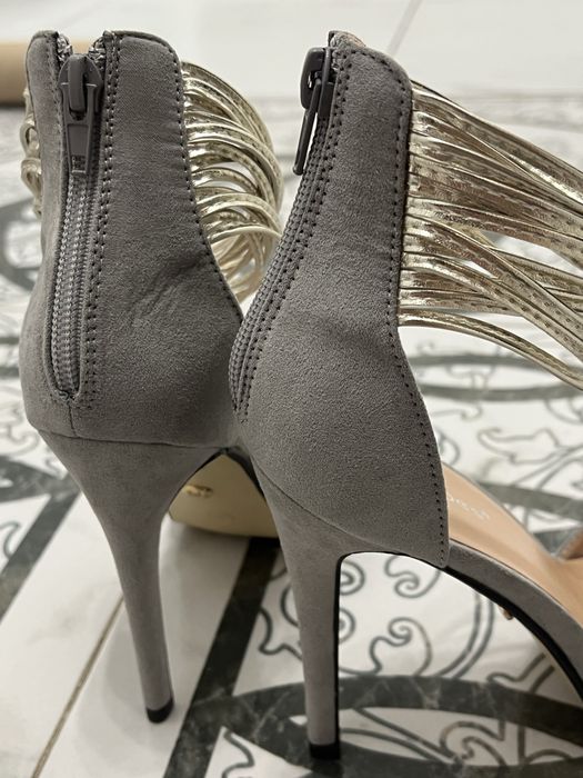 Обувь на каблуке