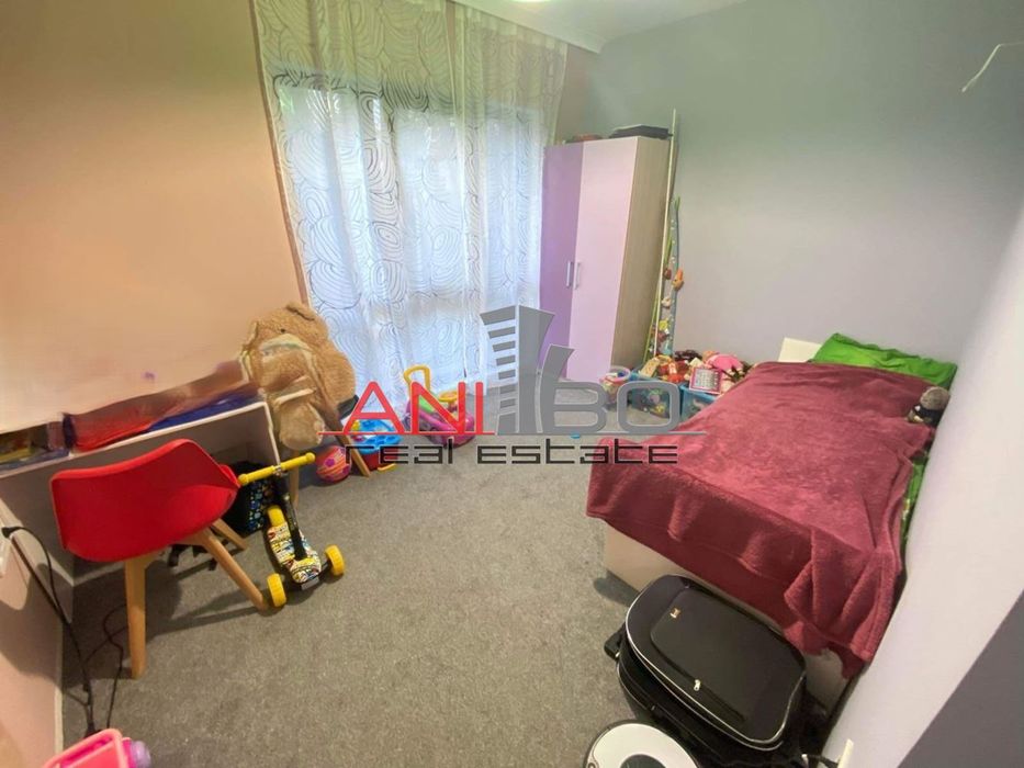 Продава се Тристаен апартамент в Варна, Възраждане 3 - 105 кв.м за 1904 €/кв.м - Снимка #9