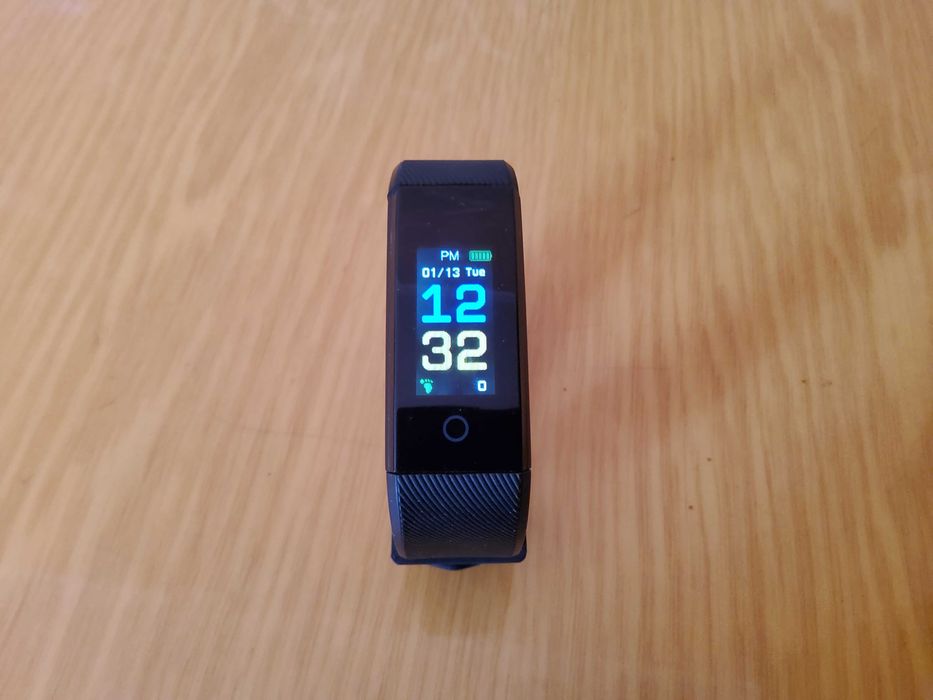 Фитнес браслет часы