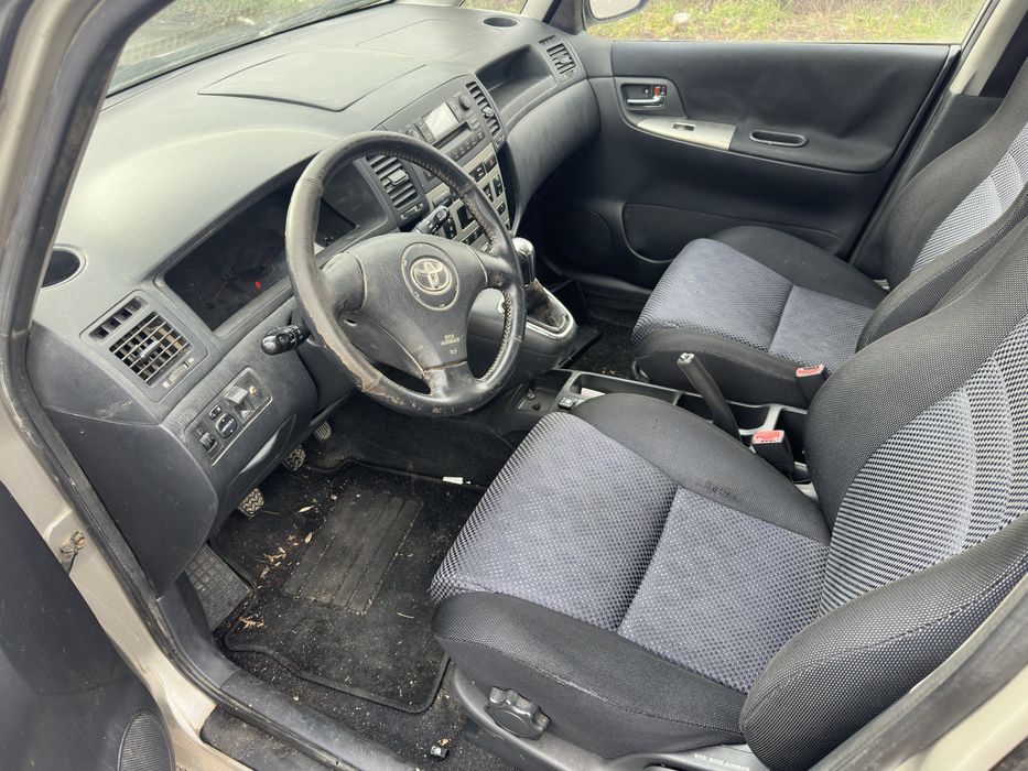 Тойота Корола Версо Toyota Corolla Verso 1.8 vvti 2003г НА ЧАСТИ!