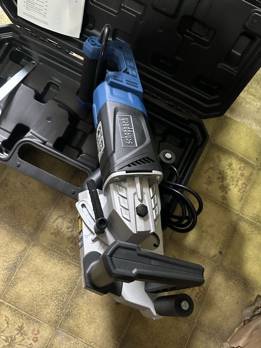 Фреза за канали,перфоратор и прахосмукачка