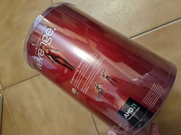 Papusa AMD ATI Radeon agent Ruby Doll Revenge Edition, noua, sigilata.