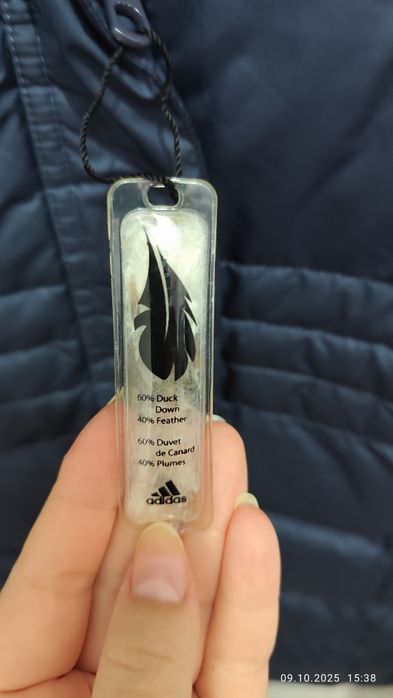 Продам новую куртку Adidas
