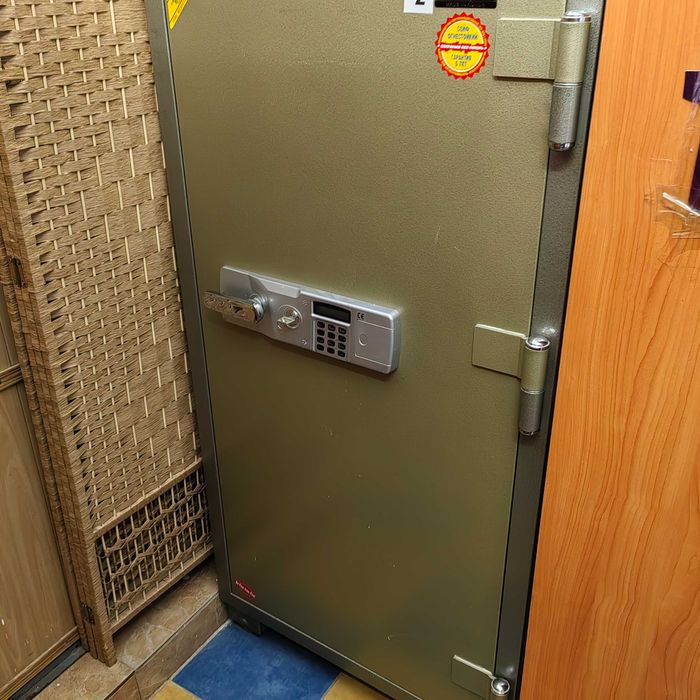 Сейф огнеустойкий высота 1.40