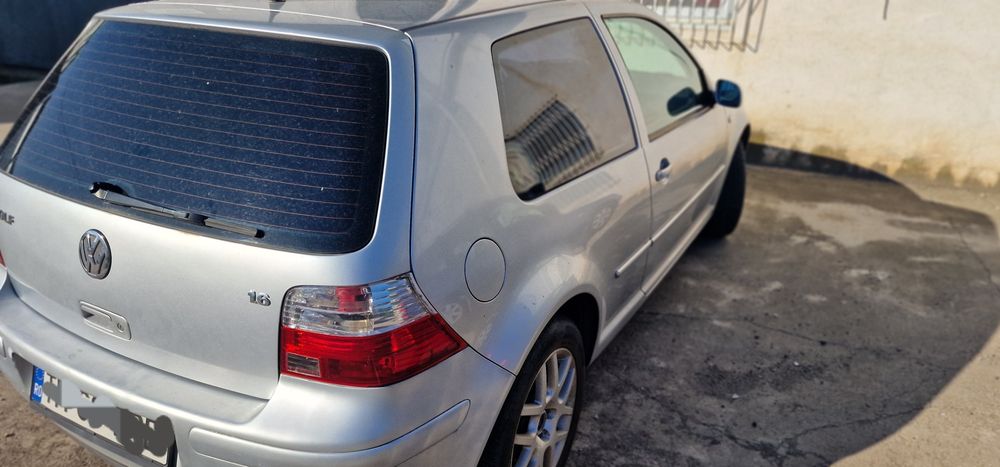 VOLKSWAGEN Golf 2000 — imagine 3