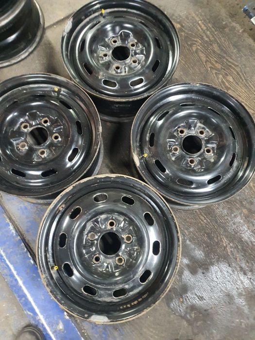 Диски 15 ие стальные .комплект