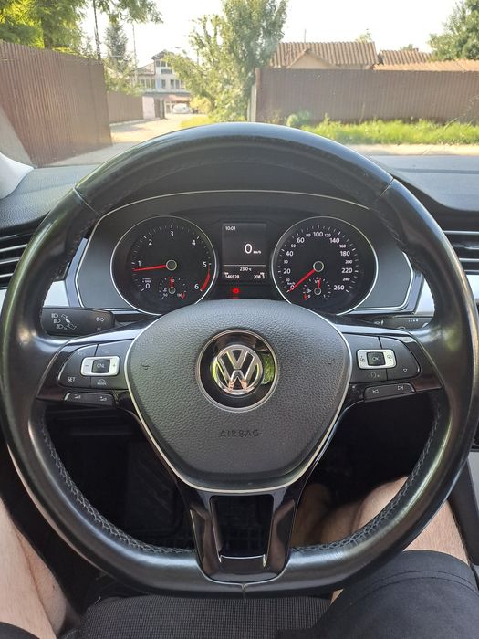 VW Passat B8, an 2017.