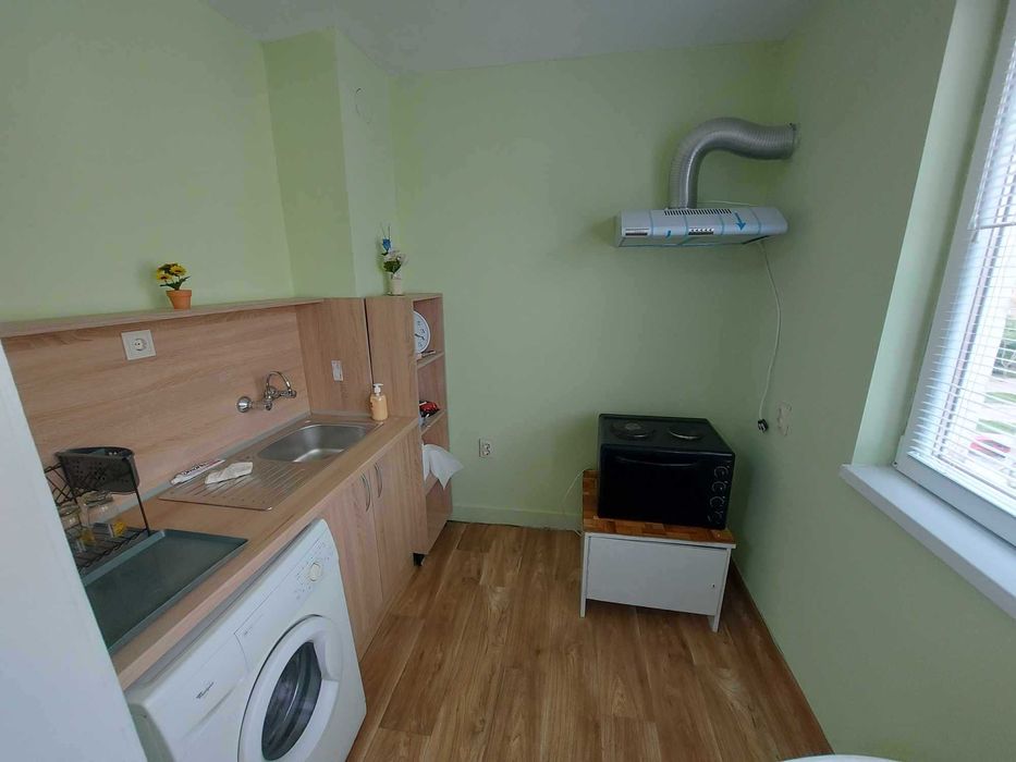 Двустаен апартамент, Под наем, кв. Запад 1