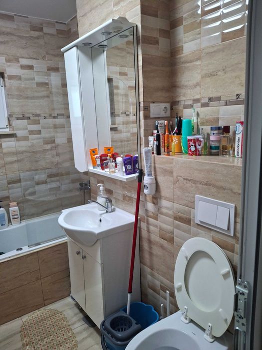 Vand sau schimb apartament cu 2 camere 53mp parter decomandat cu apartament cu 3sau 4 camere