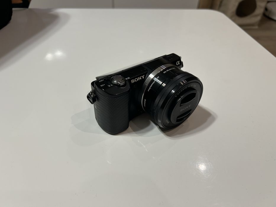 Sony alpha 5000