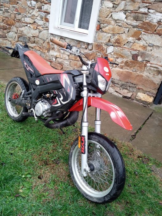 Vând motor Aprilia