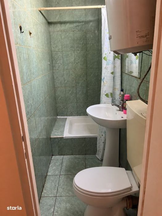 Apartament 1 camera, 17 mp utili, etaj 4 cu acoperis - Girocului