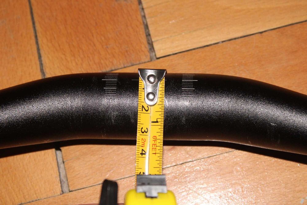 Оригинално хибридно велосипедно кормило, черно