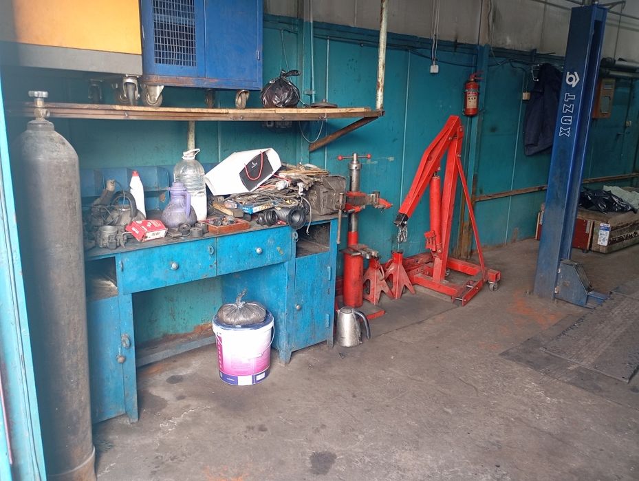 Сто ,бокс,подьемник