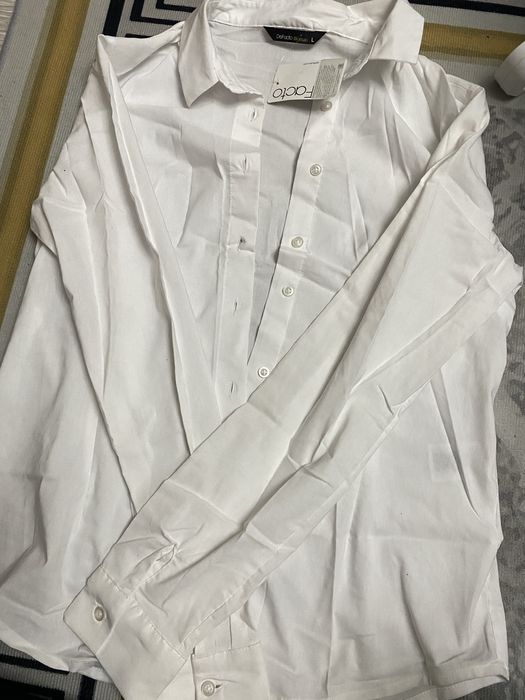 Продаю, обычную белую блузку