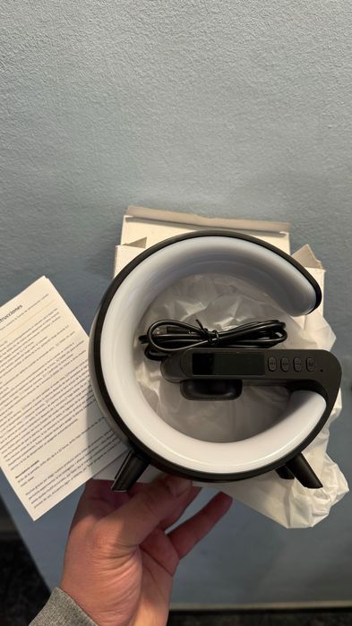 Лампа с аларма, безжично зарядно, карта памет, WiFi, музика