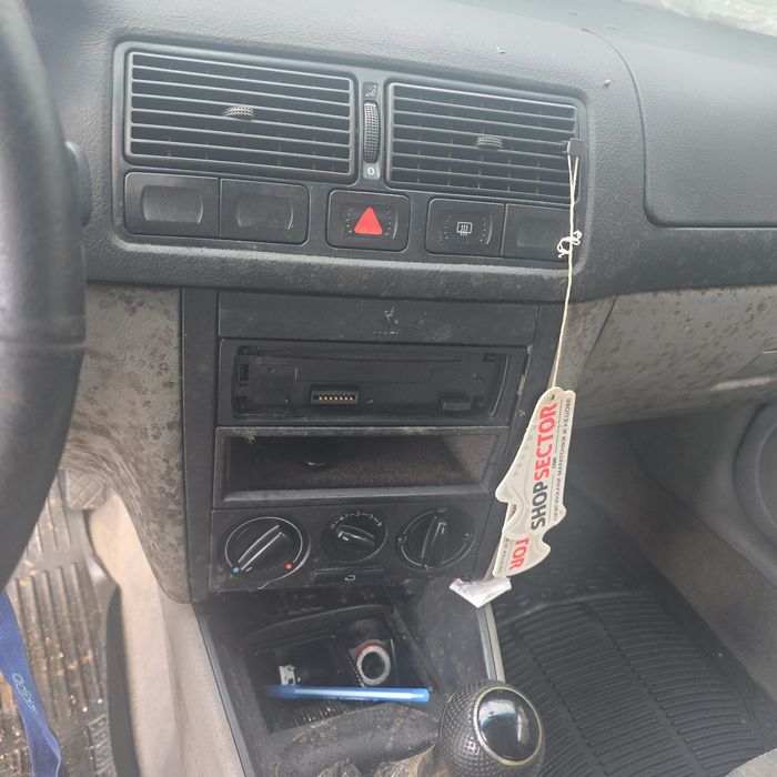 Голф 4 1.4 бензин 75кс