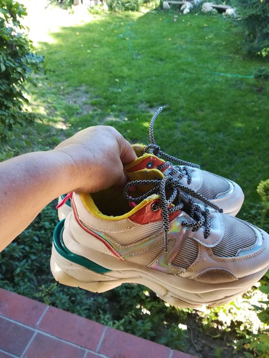 Маратонки 36 номер