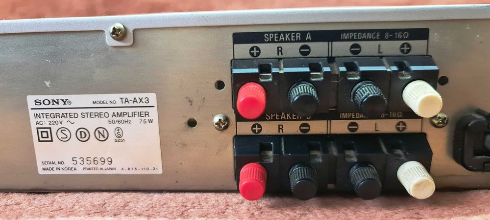 Sony TA-AX3 statie 2X40W pe 8 Ohm, distorsiuni 0,008%