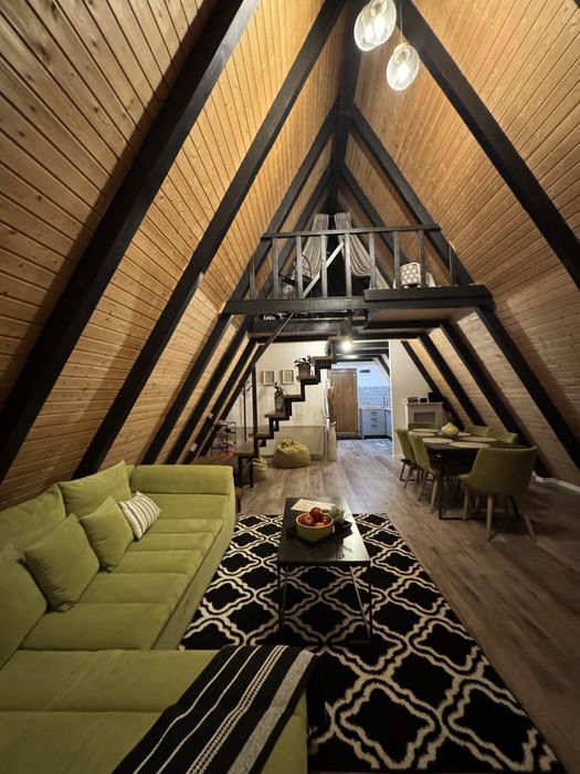 Inchiriez cabane A frame de Craciun si Revelion