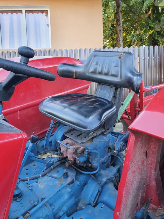 Tractor Universal 550