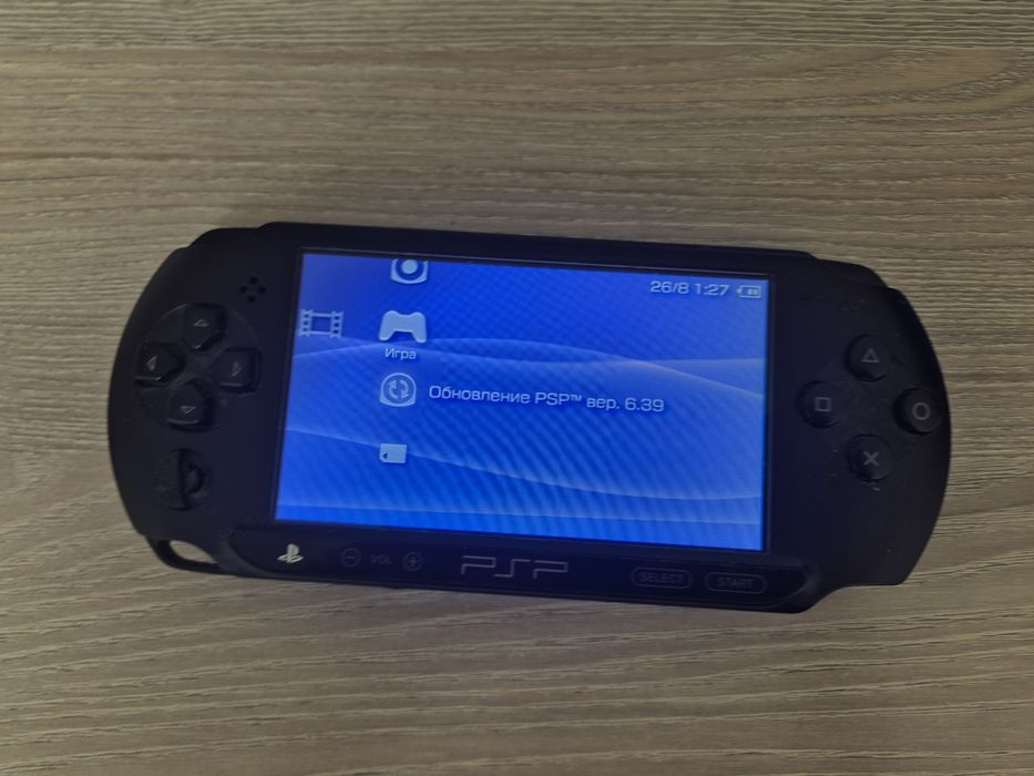 Продам PSP E 1008