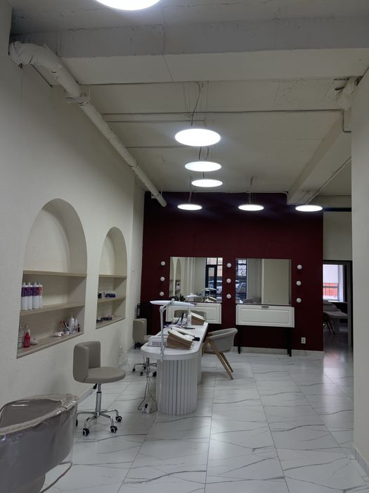 Сдаются рабочие места в салоне Cherry club