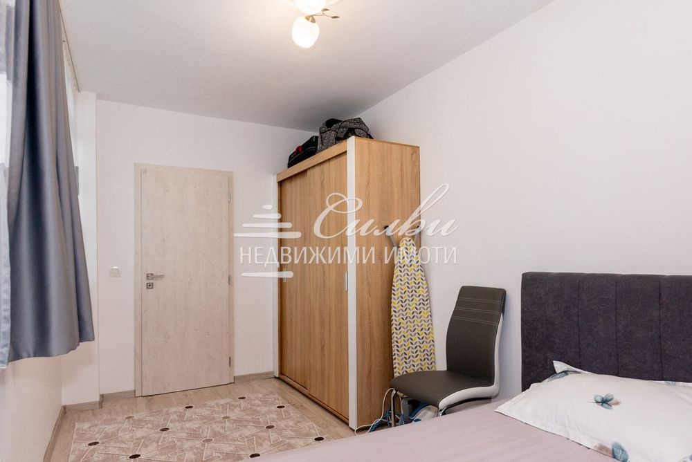 Продава се Двустаен апартамент в Шумен, Тракия - 56 кв.м за 1640 €/кв.м - Снимка #4