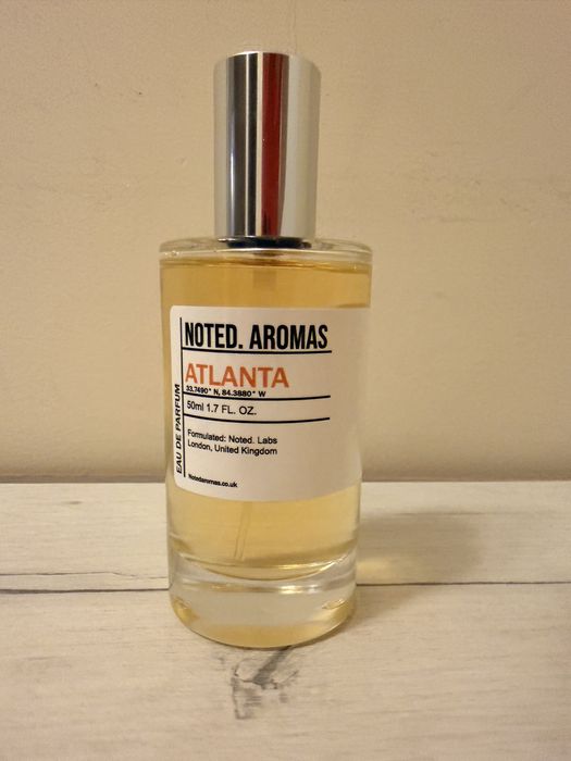 Разпродажба на КОЗМЕТИКА (Douglas, Elfeya, Jacklyn Hill и други)