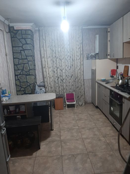 Продам дом и 3 времянки