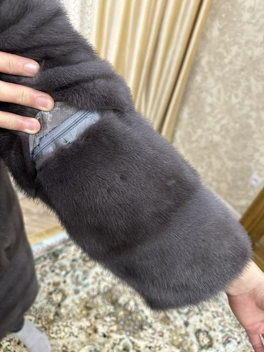 Продам норковую шубу