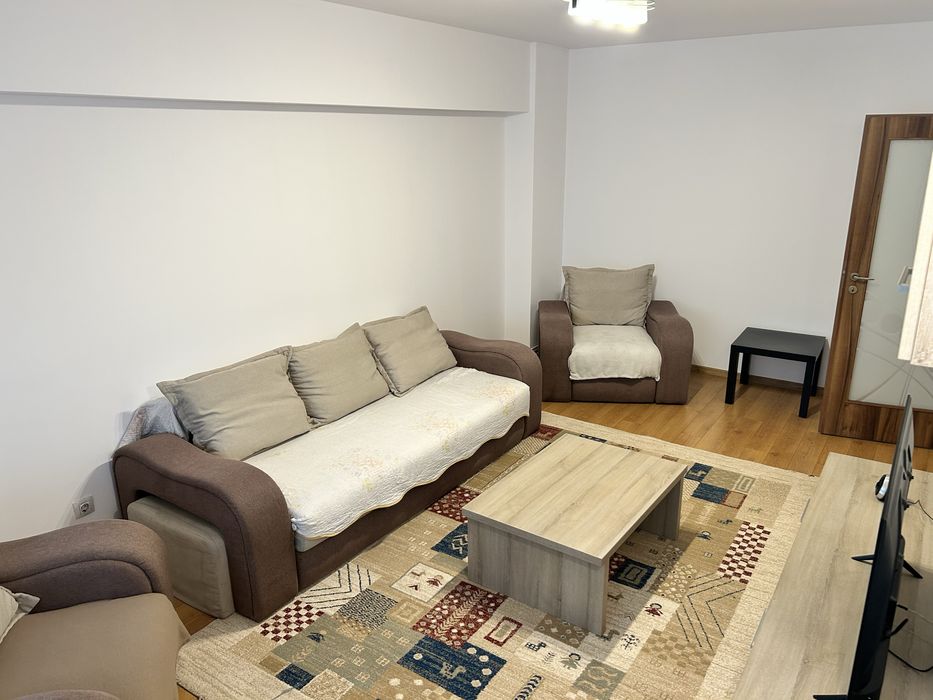 Inchiriez apartament 3 camere Pacurari