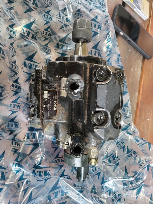 Injectoare bmw e46 2.0d+pompa inalta presiune