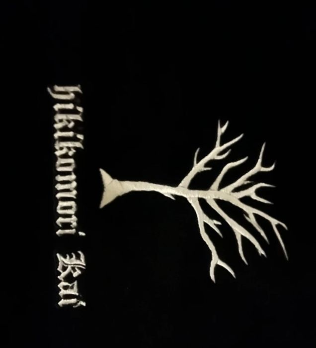 Продам лонгслив tired