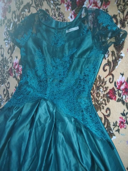 Длинное вечерное платье