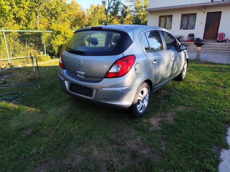 Opel CORSA 1,2 benzină euro 5