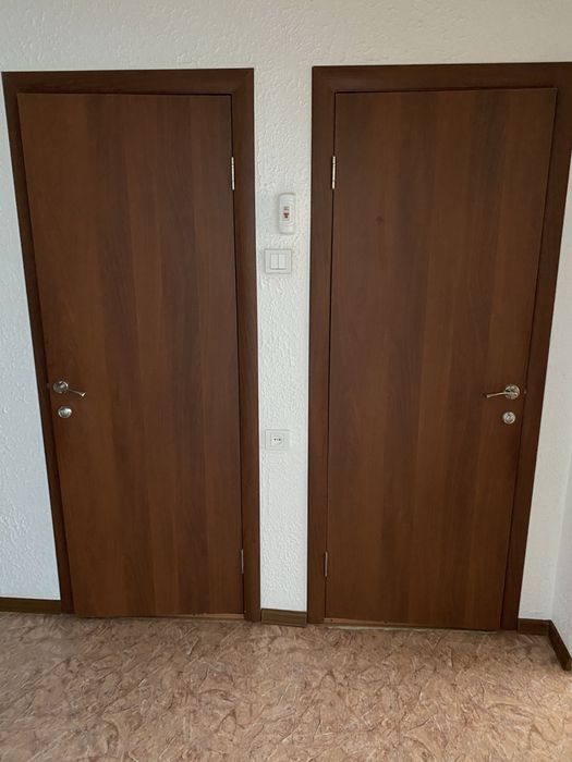 Двери межкомнатные б/у